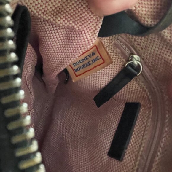 VINTAGE DOONEY & BOURKE CROSSBODY BAG PURSE SHOULDER BAG - Picture 9 of 16